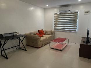 Cozy 24/7 security near beach resorts and cclex Vacation rental in Lapu-Lapu City