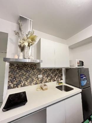 KRK Staycation at Azure Urban Resort Residences Apartment in Paranaque
