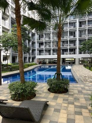Affordable and Cozy Staycation in SM Mall of Asia Apartment in Pasay