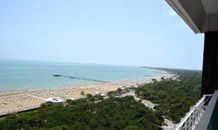 Seafront flat with amazing view in Lignano Apartment in Lignano Sabbiadoro