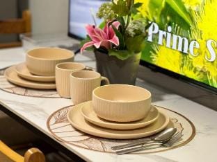 Shore 2 Residences RM 360 Pool View by Prime Stay Vacation rental in Pasay