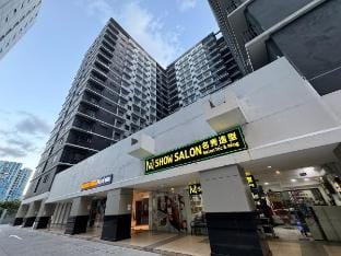 Shore 3 Residences Poolside RM 245 by Prime Stay  Vacation rental in Pasay