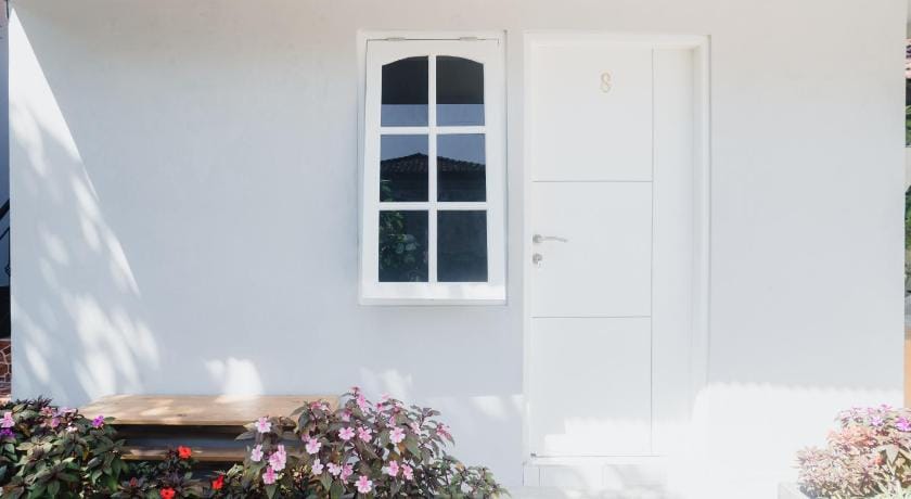 Fun Living Guest House Near Kuta, Canggu, & Seminyak Hotel in Denpasar