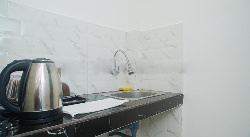 Fun Living Guest House Near Kuta, Canggu, & Seminyak Hotel in Denpasar