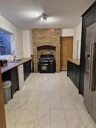 Stylish Vintage Getaway | 5BR, Sauna & Parking Vacation rental in Leicester