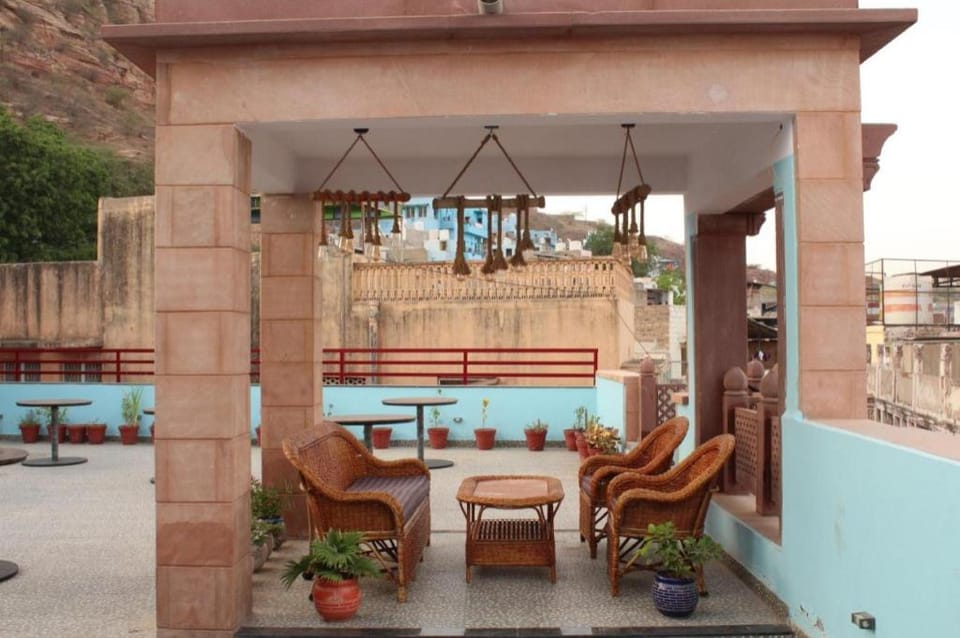 Goroomgo Shiv Hari Heritage Jodhpur Hotel in Rajasthan