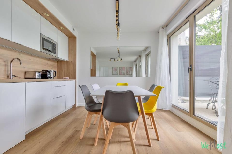 Cosy Apt with Balcony -6P-Proche Disney/Paris Apartment in Île-de-France