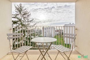 Bright apt with balcony -6P-Proche Disney/Paris Apartment in Île-de-France