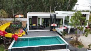 พูลวิลล่าขอนแก่น เรสเคปส์พูลวิลล่า Villa in Laos