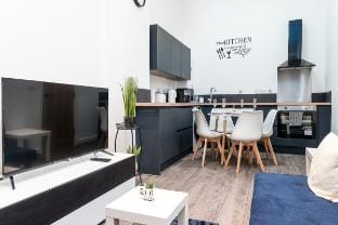 Deluxe 2 Bedroom Apartment In City Centre Vacation rental in Nottingham