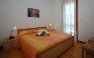 Modern and comfy holiday apartment with pool view Apartment in Lignano Sabbiadoro