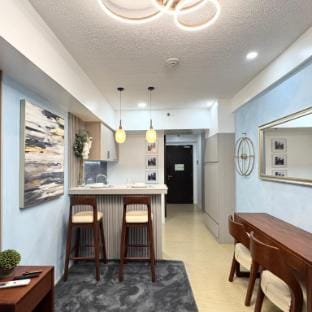 GAR12 LUX HOME 524  Apartment in Iloilo City