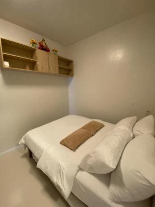 Jono's Royal Oceancrest Place Apartment in Lapu-Lapu City