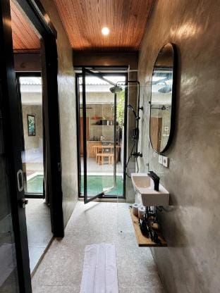 Hidden Gem! Paradise in Central of Berawa Vacation rental in North Kuta