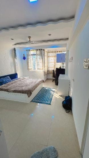 Pixiestays Whitehouse Bandra Apartment in Mumbai