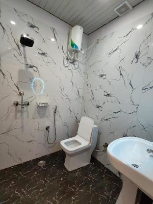 G-4 - Elegant 1 Bedroom Suite -Near Ghat & Temples Vacation rental in Varanasi