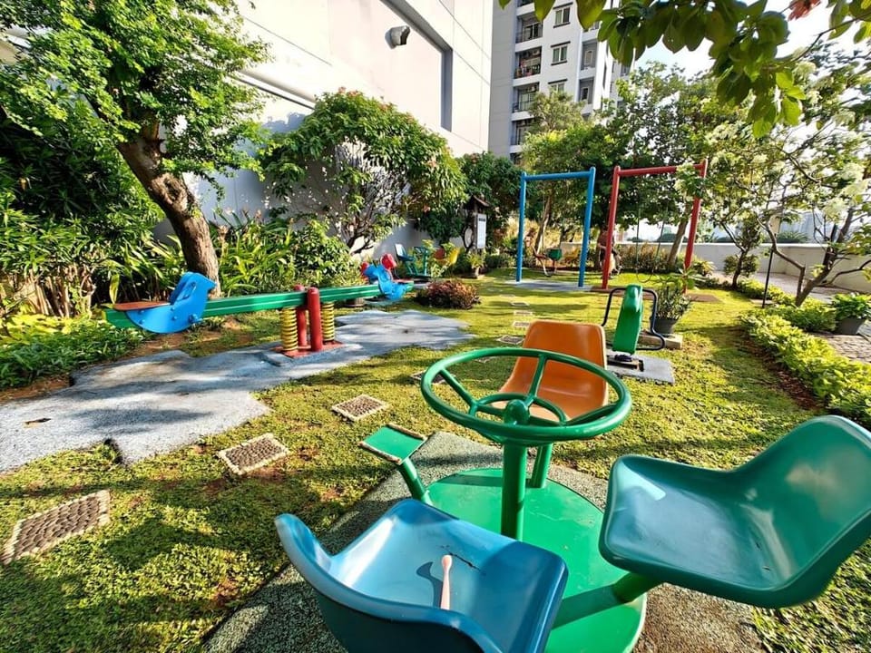 Strategic 2BR Gading MOI Apt w/ Wi-Fi, Pool & Gym Apartment in Jakarta