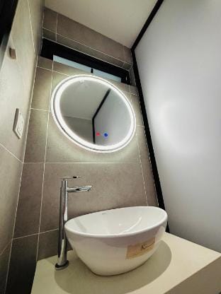 Shem's DK Impian Airport Subang with Balcony Vacation rental in Selangor, Malaysia