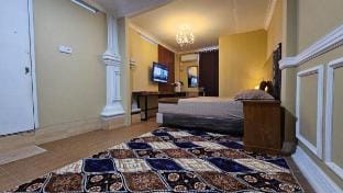 Asra Guesthouse Syari 'ah Vacation rental in Padang