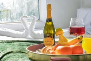 Balmoral House by Yoko Property Vacation rental in Northampton