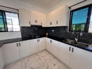 Deluxe Guesthouse Nearby Nadi Airport Vacation rental in Nadi
