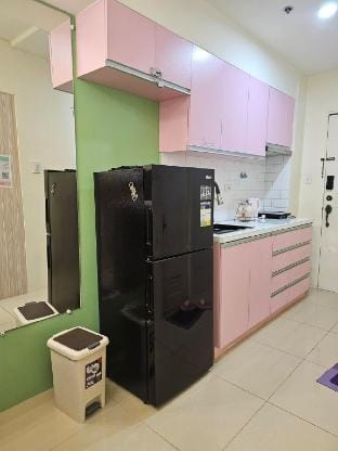 Condo in Timog with Balcony City view along EDSA Apartment in Quezon City