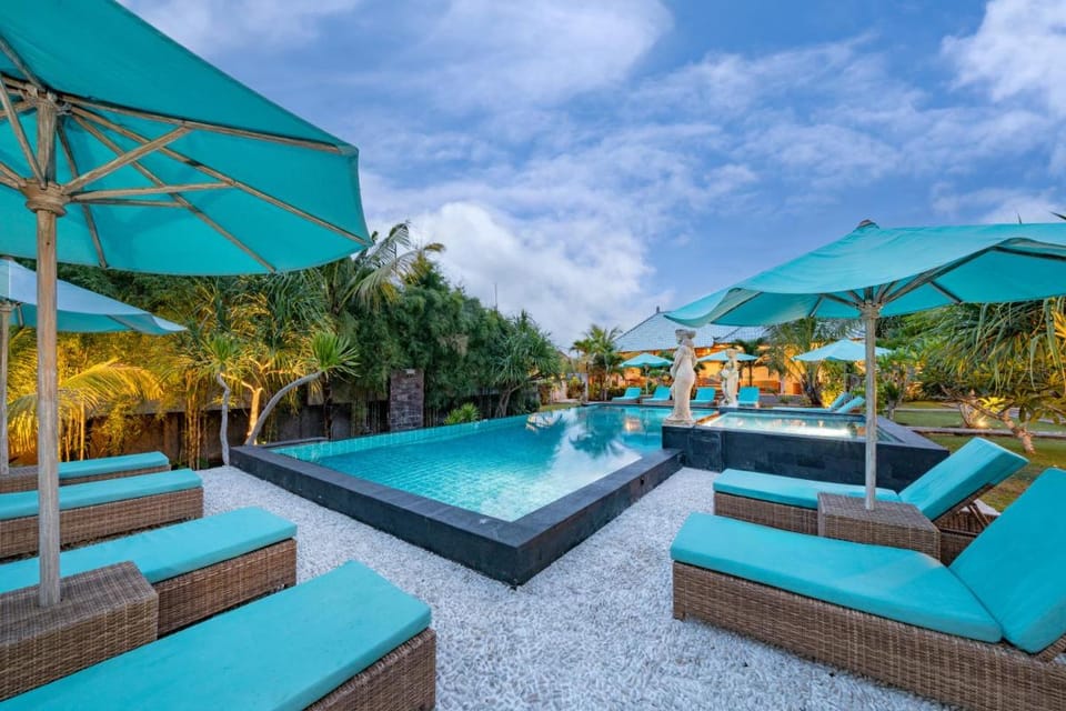 The Cubang Hut's Lembongan Campground/ 
RV Resort in Nusapenida