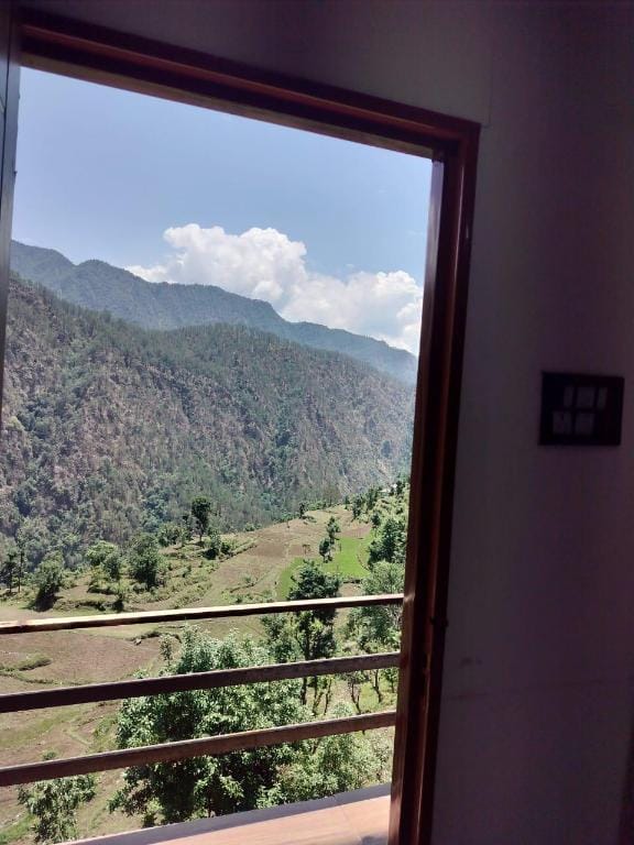 Ice Valley Resort Hotel in Uttarakhand