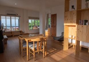 Japandi House with Panoramic Ocean View, Urbiztondo Vacation rental in San Juan