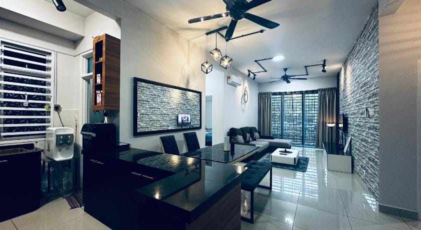 Johor Cozy Home |2 Rooms |Easy Parking |Fast WiFi Vacation rental in Johor Bahru