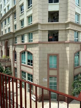 VERDE APARTMENT – 5m to Landmark 81 Vacation rental in Ho Chi Minh City