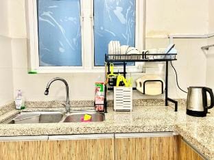 SG 1-6Pax 1Room 4Bed Sky Pod Puchong IOI Mall LRT Apartment in Subang Jaya