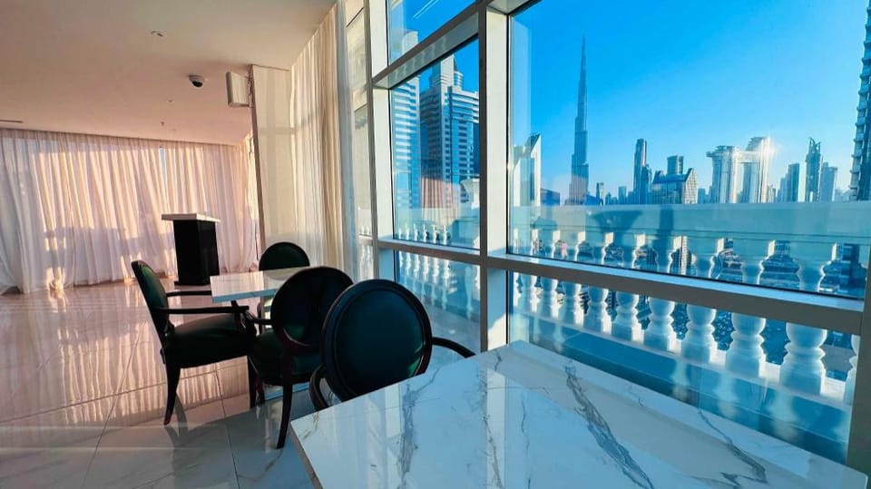 Emirates Grand Aparthotel Hotel in Dubai