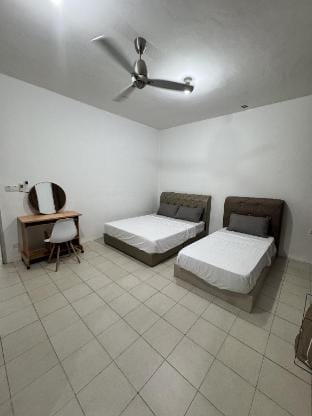 Abadi Palm Height Homes Vacation rental in Sabah