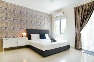 Desaru Tiara Seaview E20205 by Joyfully Vacation rental in Johor