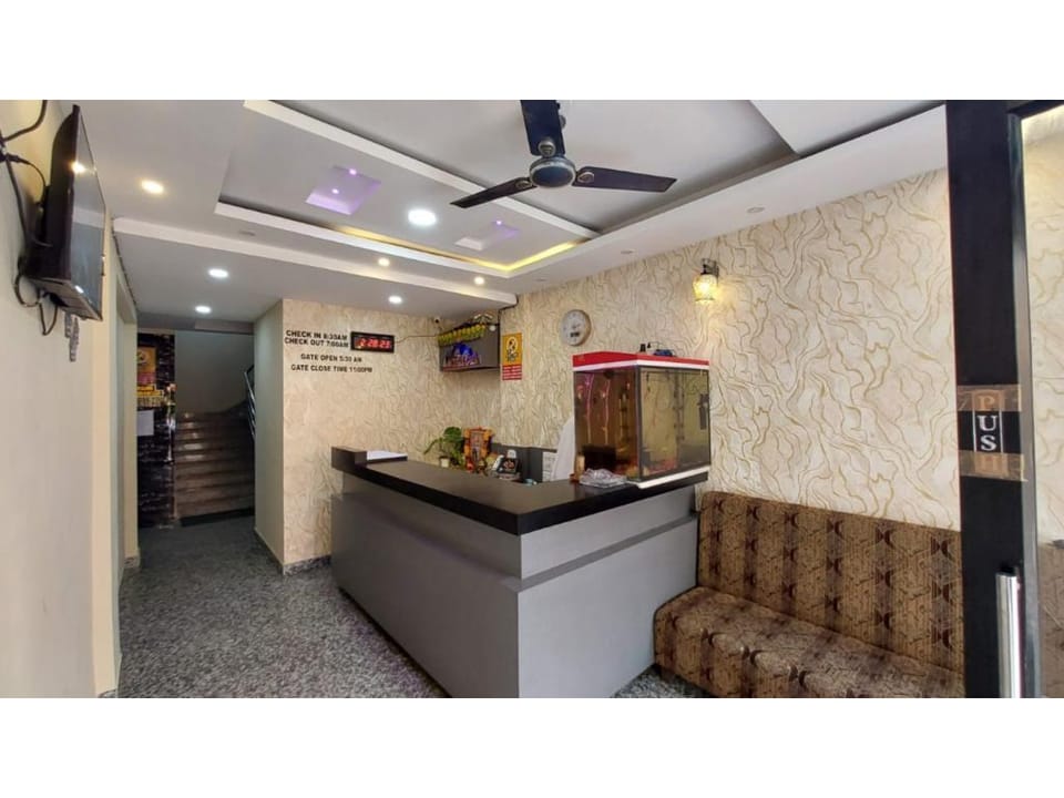 DhamStay Hotel UK Palace Near SeaBeach Swargadwar Hotel in Puri