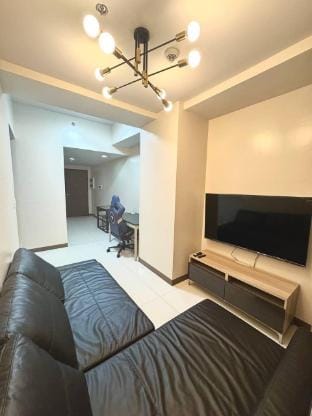 One Bedroom Unit with Sofa Bed At Makati CBD  Apartment in Pasay
