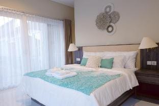 Modern Private Villa near GWK Jimbaran, 4 Bedrooms Villa in Bali