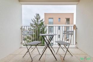 Bright apt with balcony -6P-Proche Disney/Paris Apartment in Île-de-France