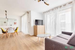Modern Apt with Balcony -6P-Proche Disney/Paris Apartment in Île-de-France