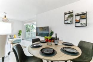 Lia's Gardens by VICHY Holidays Apartment in Peyia