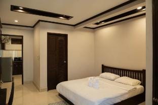 Snooze Stays | Phonsinuan A403 Vacation rental in Vientiane
