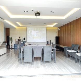 One house Luxury Home UNIT1 Vacation rental in Baguio