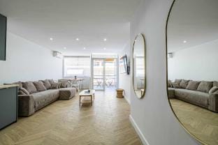Cozy renovated apartment - Martinez Apartment in Cannes