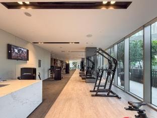 Stylish 1BR with Infinity Pool, Near Dubai Mall Vacation rental in Dubai