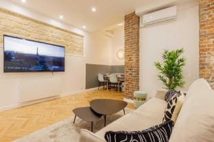 Charming Apartment 2BR/6P - Gare de l'Est Apartment in Paris