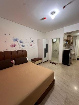 Apartemen Liberty Studio lantai 18 diatas mall Apartment in Indonesia