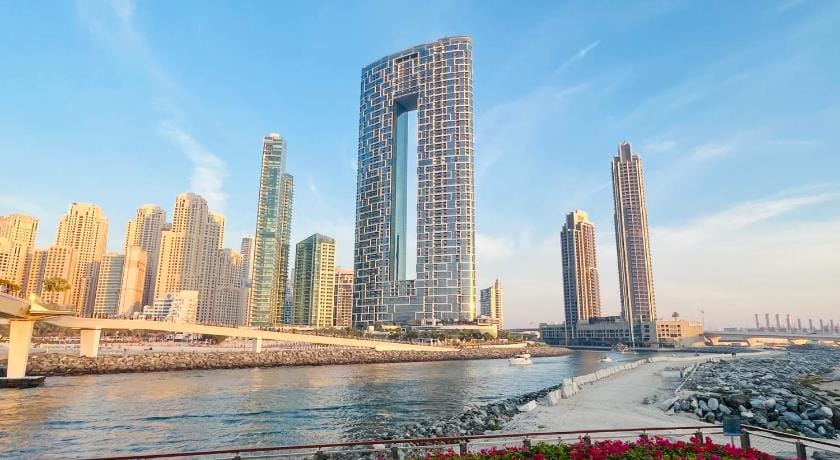 Elegant 2 BR - Address JBR with Sea View by Livbnb Apartment in Dubai