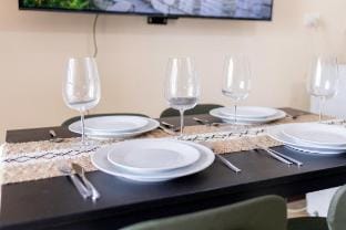 Venice Grand Canal view  FREEpool,gym,400mbpsWifi Vacation rental in Makati
