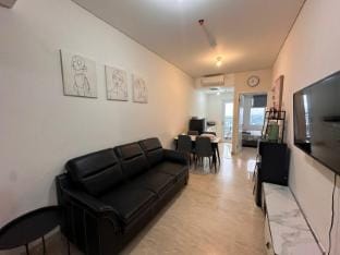 Apartemen Lincoln 2Bedroom lantai 21 diatas mall Apartment in Indonesia